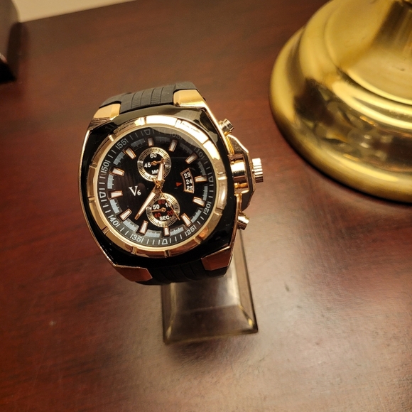 Brand New Men's Black and Rose Gold V6 Chronograph Watch - Picture 4 of 5